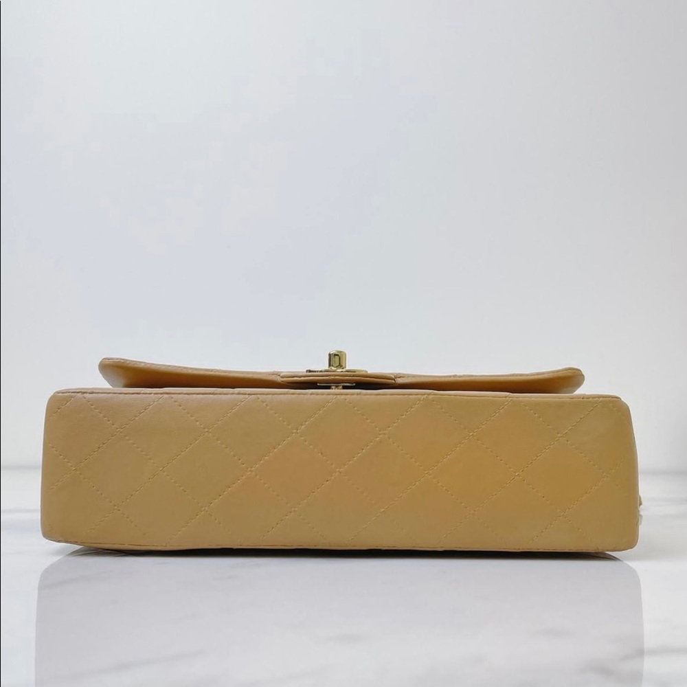 Authentic Chanel Vintage 24k M/L caramel - Picture 11 of 16